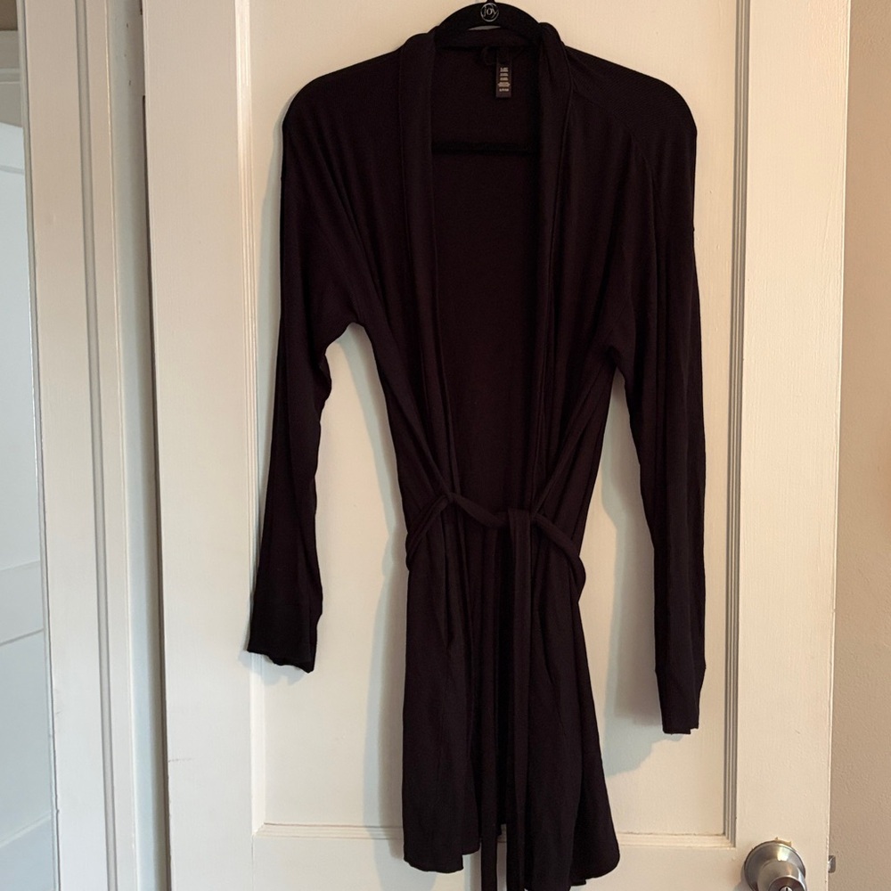 SKIMS Soft Lounge Robe - Picture 4 of 5